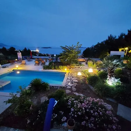 In With Sea View, Terrace, Air Conditioning, Wifi 114-2 Apartment Orebic
