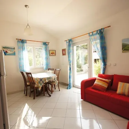 In With Sea View, Terrace, Air Conditioning, Wifi 114-2 *