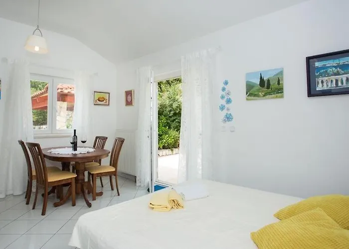 In With Sea View, Terrace, Air Conditioning, Wifi 114-2 Appartamento Orebić