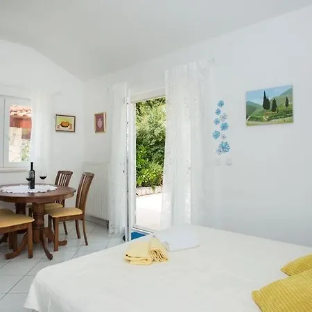 In With Sea View, Terrace, Air Conditioning, Wifi 114-2 Διαμέρισμα Orebić