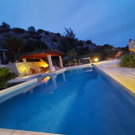 شقة In With Sea View, Terrace, Air Conditioning, Wifi 114-2 أوروبيتش